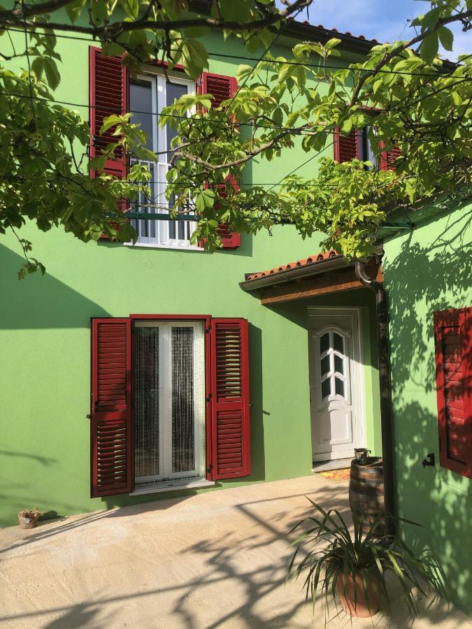 House Bougainvillea Pula Exterior photo